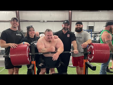 1400lb Bench Press