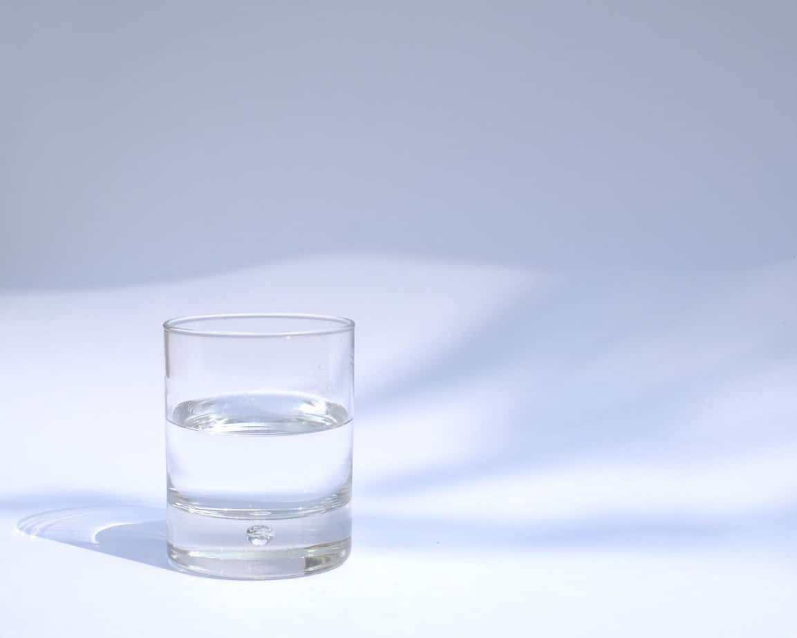 How Much Water Should I Drink With Creatine? (2024) Lift Vault